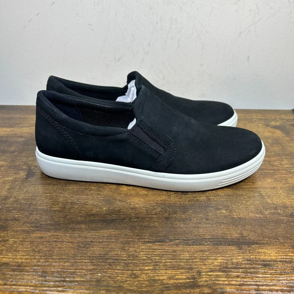 ECCO Womens Soft Classic Comfort Slip On Sneaker Black Leather Size 7-7.5